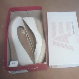 White shoes embroidered designs
